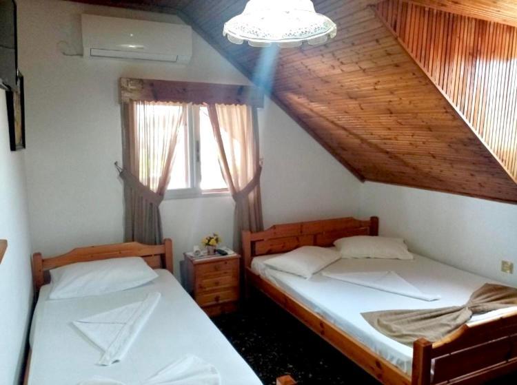 Villa Magda Vrasná Екстериор снимка